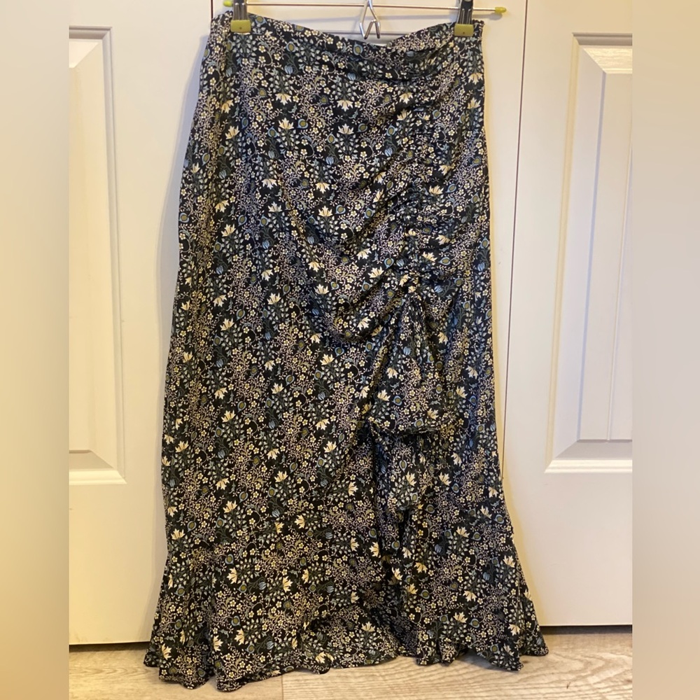 Max Studio Skirt